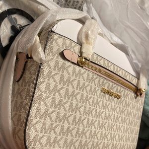 BRAND NEW MICHAEL KORS